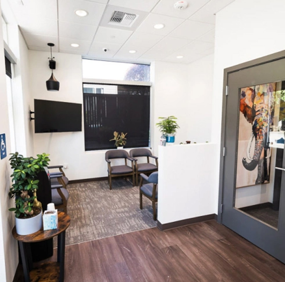  html    head  title 500 Internal Server Error  title   head    body    center  h1 500 Internal Server Error  h1   center    hr  center nginx 1.29.3  center     body     html 